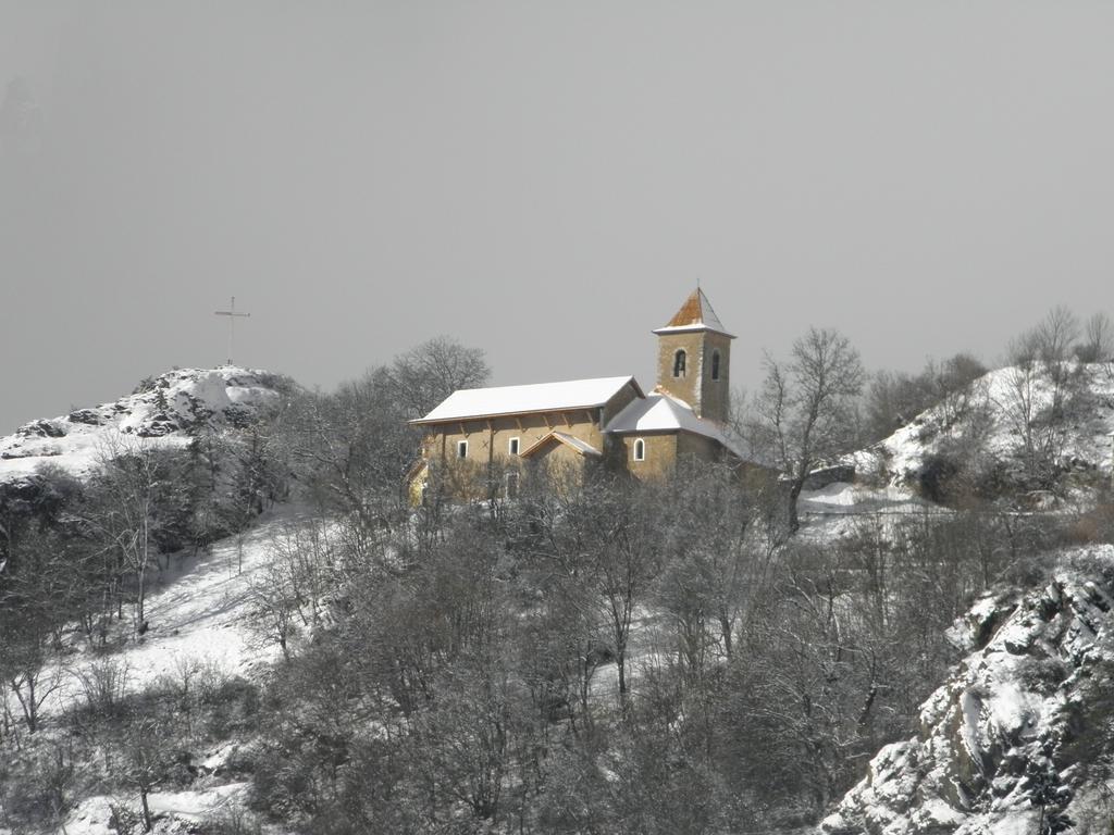 Gite Auberge Les Terres Blanches De Meolans 외부 사진