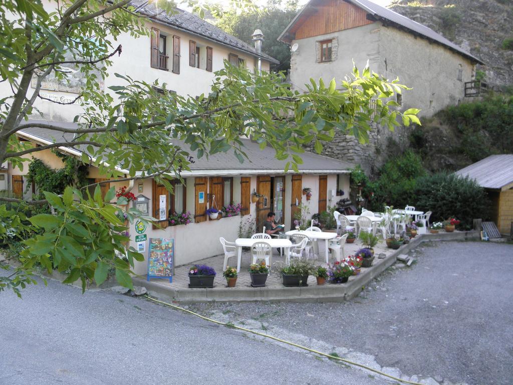 Gite Auberge Les Terres Blanches De Meolans 외부 사진