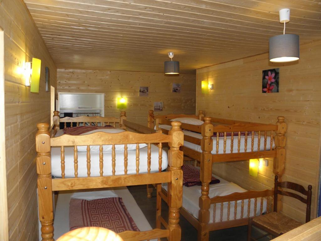 Gite Auberge Les Terres Blanches De Meolans 객실 사진